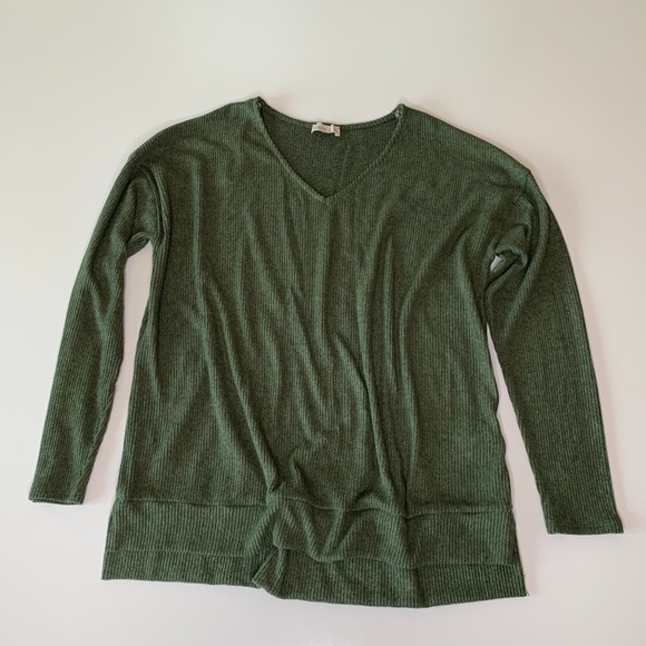 Green V-Neck Rib Long Sleeve Sweater Top Sz Small - Picture 1 of 4